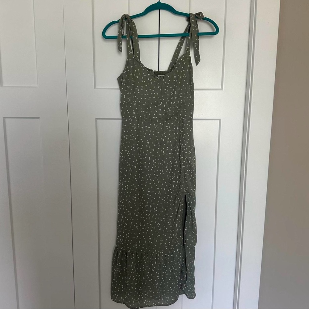 Abercrombie & Fitch Green Midi Dress with White Patterns
